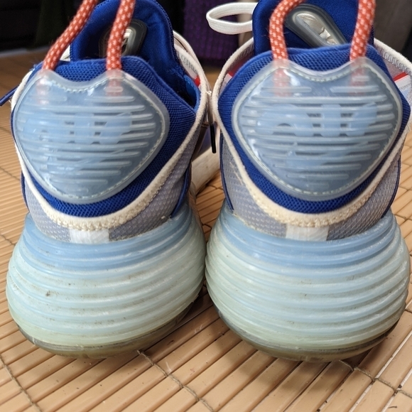 Nike Mens Air Max 2090 CT1091-101 Blue Running Shoes Sneakers Size 12